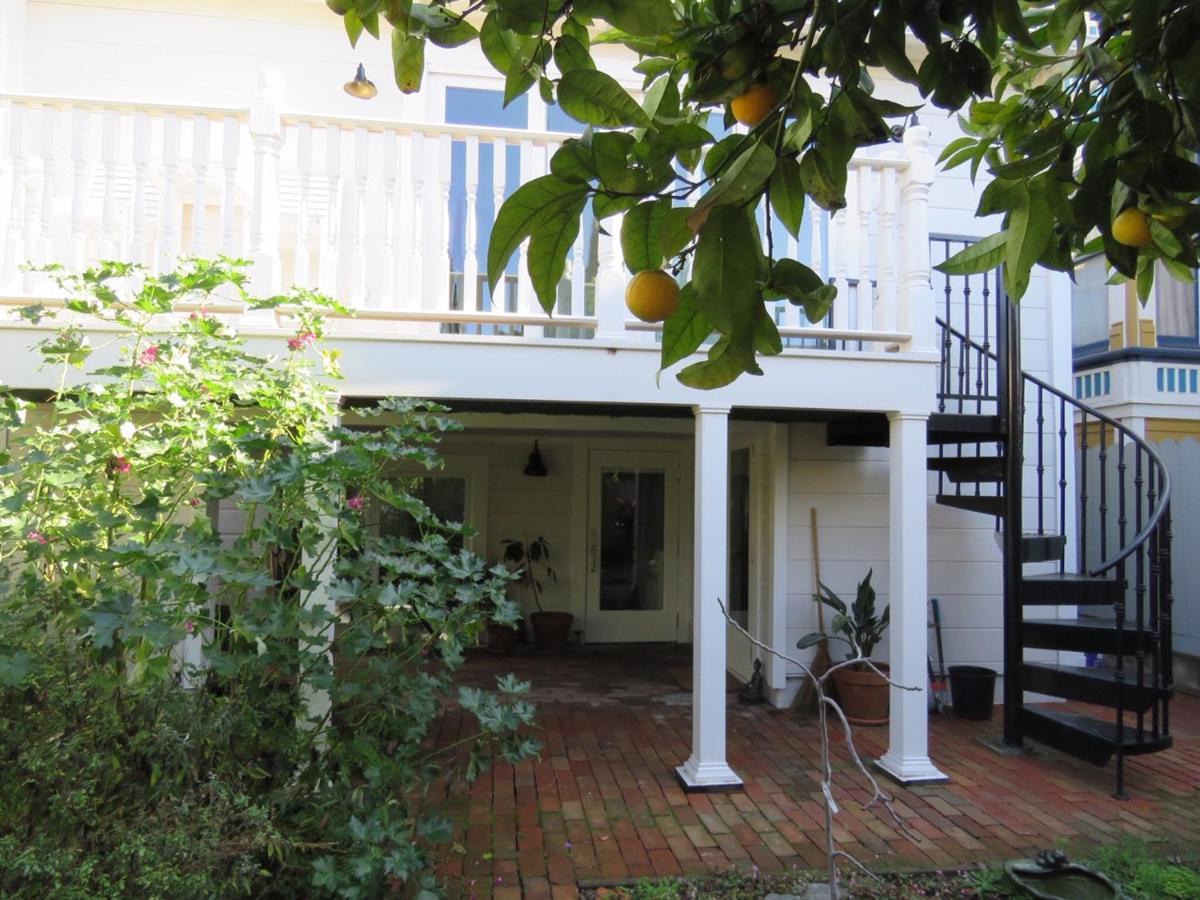 Garden Level Flat In 1885 Queen Anne Victorian Cottage In Alameda Exterior foto